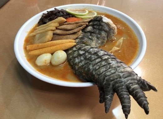 Hãi hùng món mì ramen cá sấu, người yếu tim không dám ăn